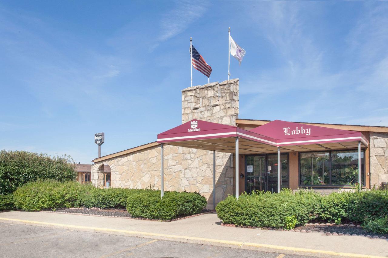 Knights Inn Toledo West Exterior photo